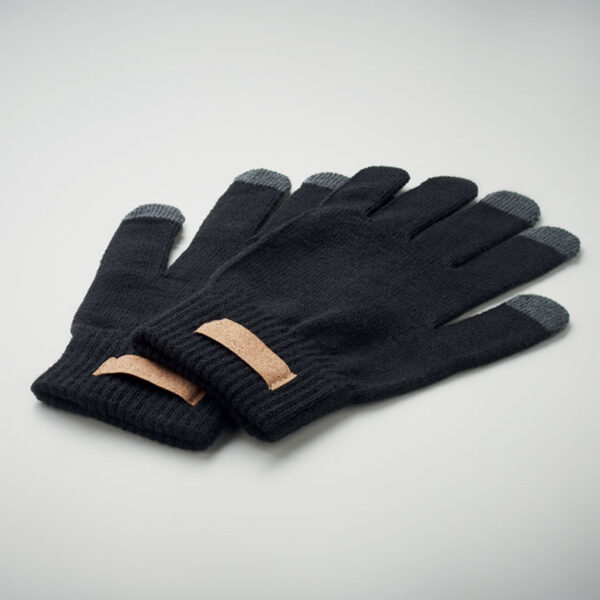 MO6955.jpg Gants tactiles en polyester RPET avec étiquette en liège personnalisés – Image 1