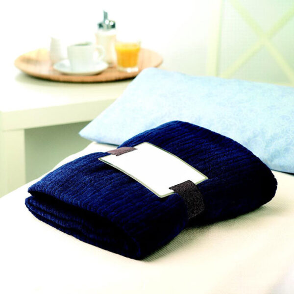 MO7246.jpg Couverture polaire avec ruban personnalisée - 240 g/m² – Image 1