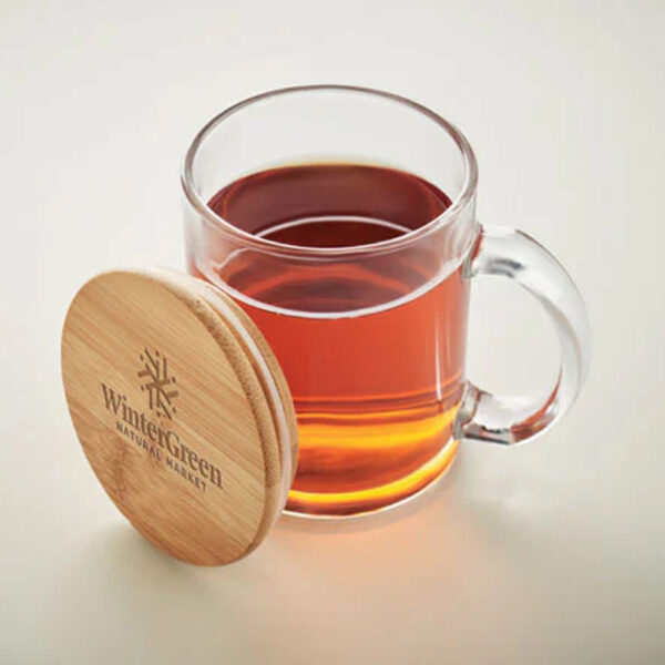 Mug en Verre Recyclé avec Couvercle en Bambou personnalisé - 300 ml – Image 1