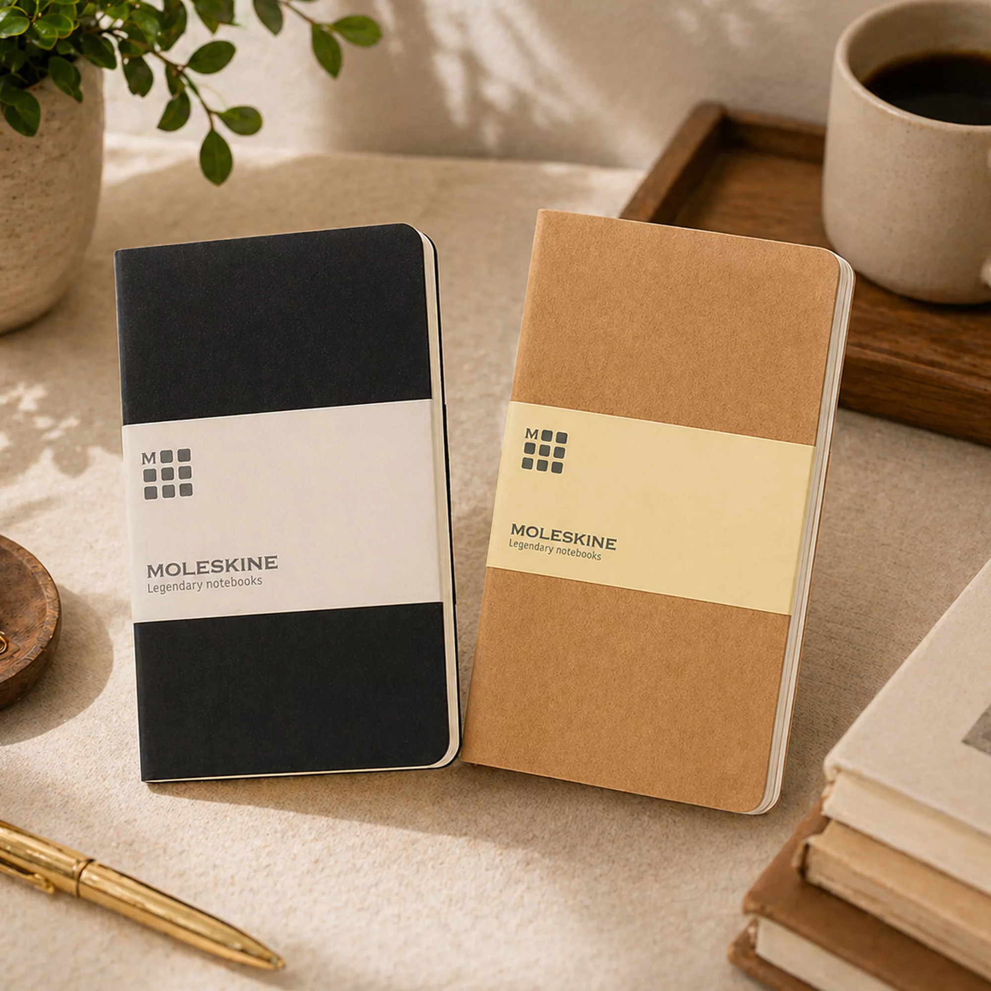 10719225-0 Cahier journal Moleskine L à pages ordinaires – Couverture kraft personnalisable – Image 1